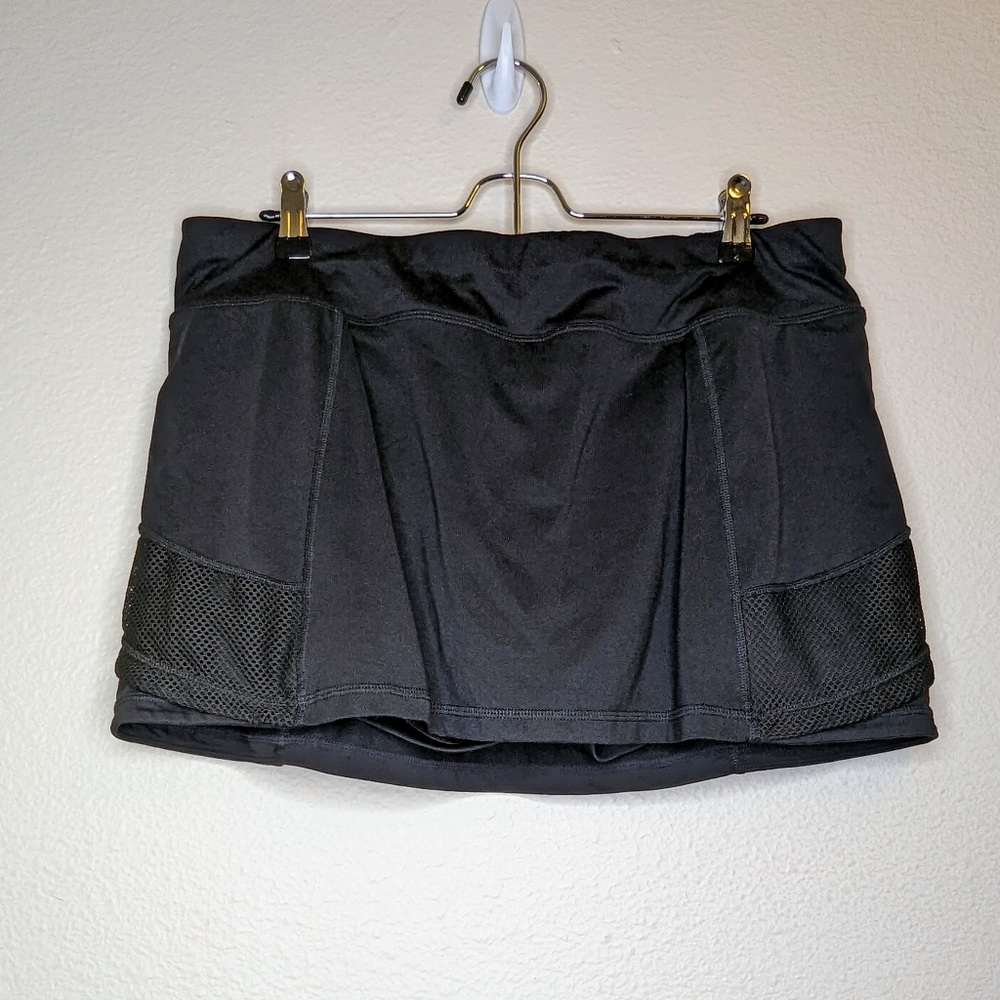 Xersion Black Skort